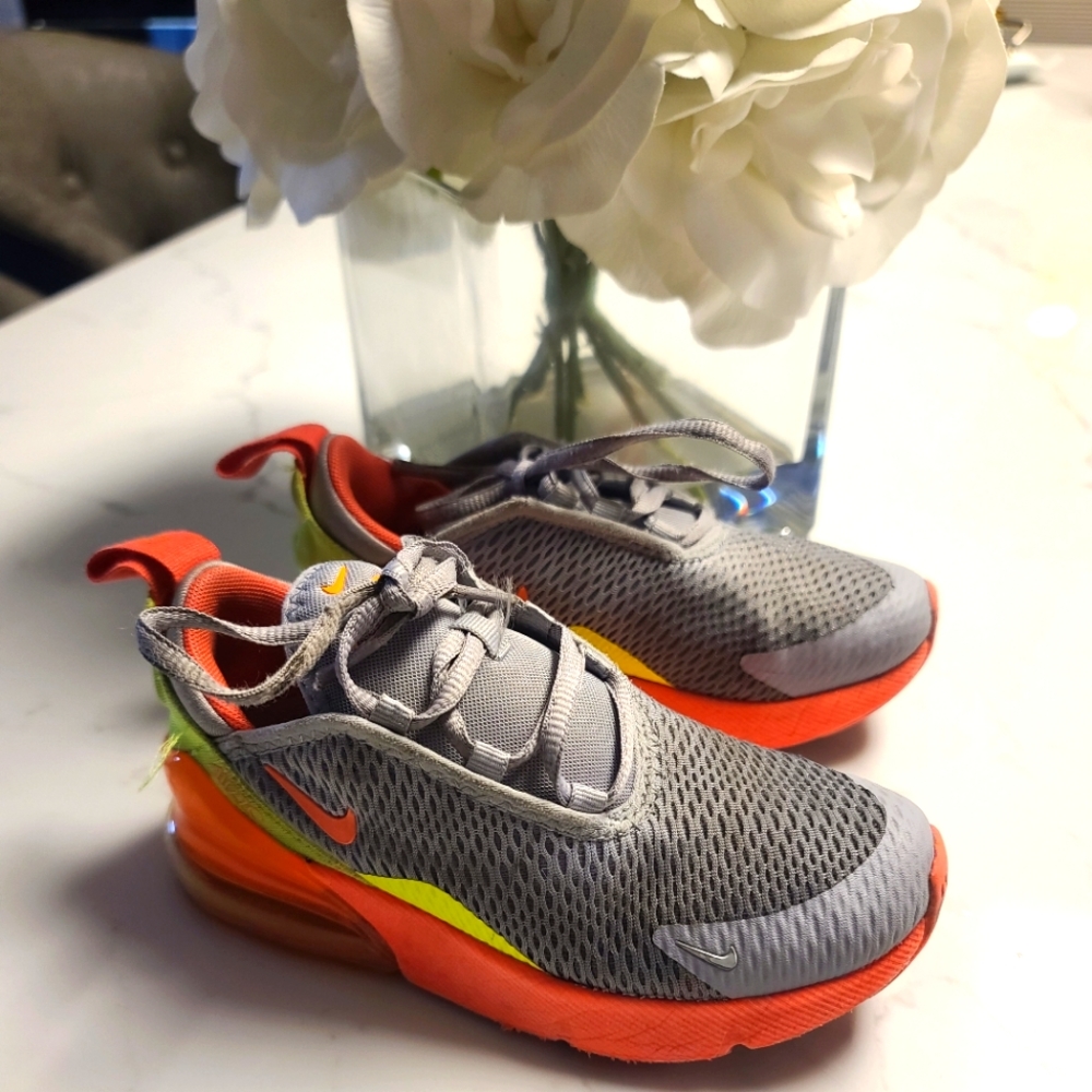 KIDS NIKE AIR 270